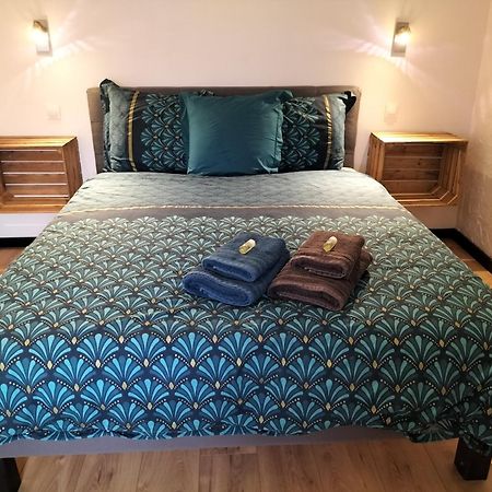 Le Jardin Des Hirondelles Bed and Breakfast Blanzaguet-Saint-Cybard Eksteriør billede